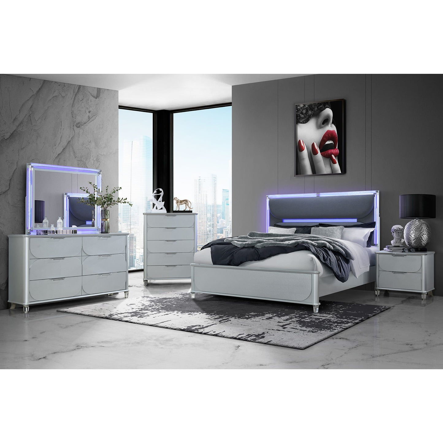 Laura - Nightstand With Sleek Frame And Fronts - Silver