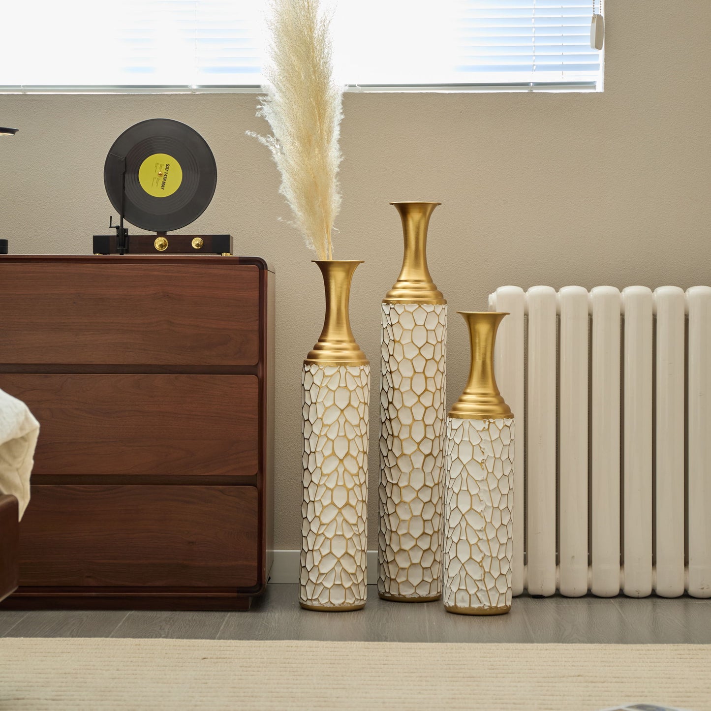 Floor Metal Vase Modern Style Decoration Home Metal Vase (Set of 3) Gorgeous Home Decoration Large Glazed Metal Vases - Gold / White