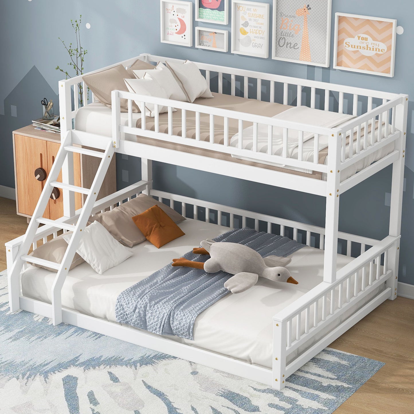 Bunk Bed With Ladder And Guardrails