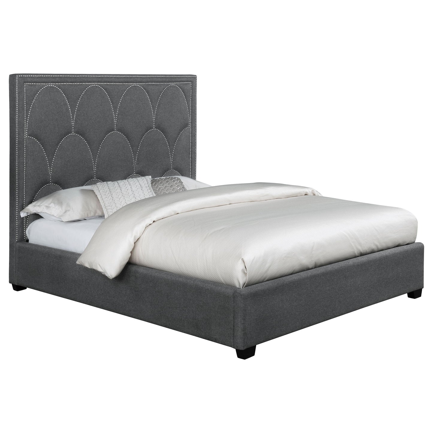 Maille - Panel Bed With Scalloped Headboard