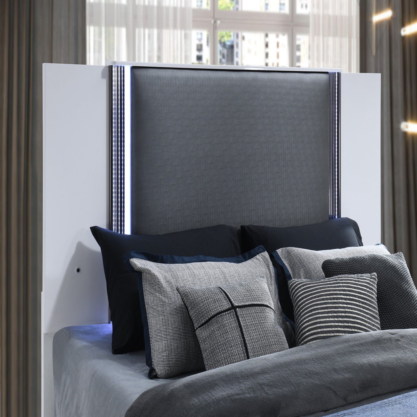 Moon - Bed & LED Accent Lighting