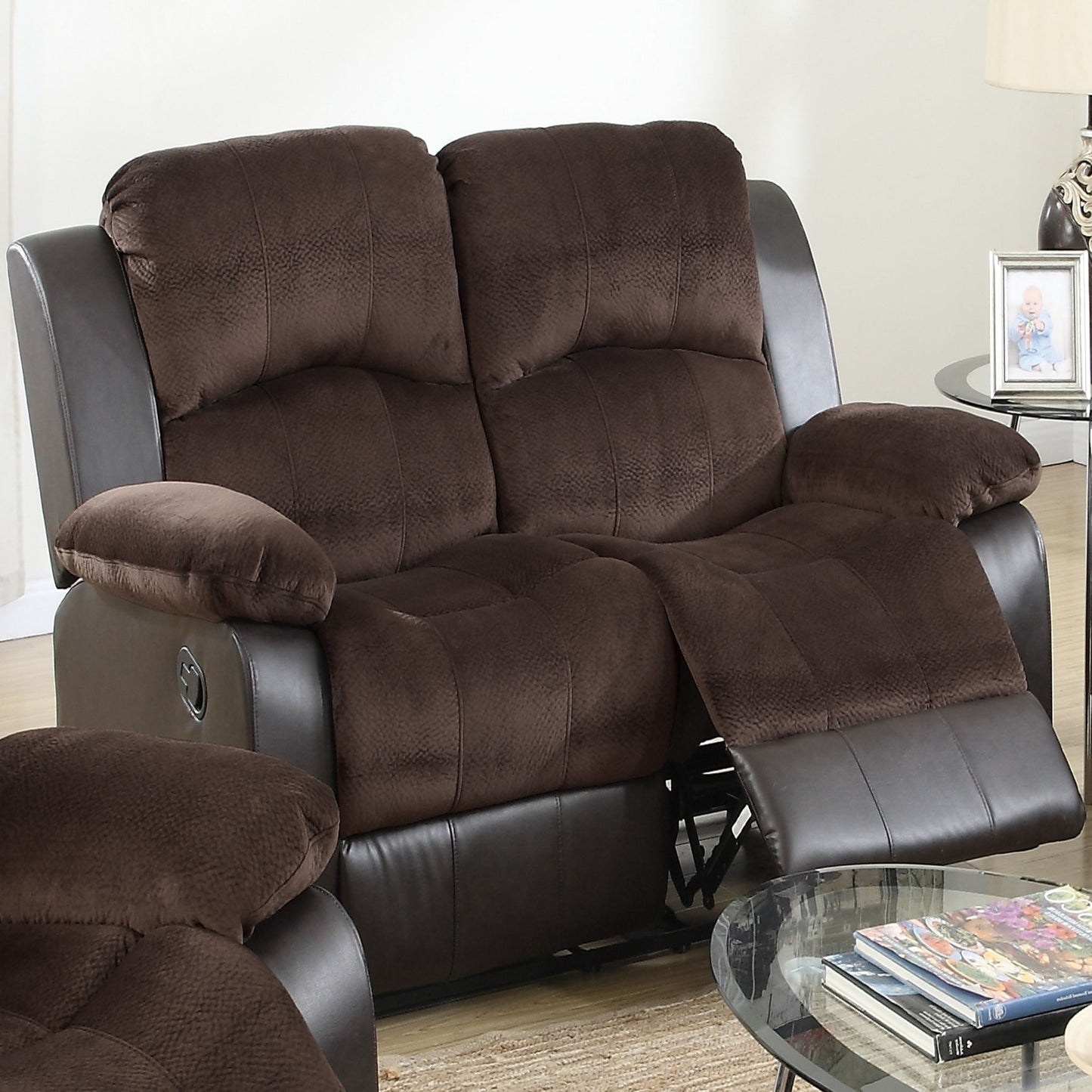Modern Living Room Set, Reclining Mechanism