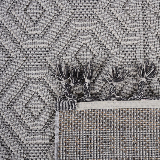 Guros - 8' X 10' Geometric Indoor / Outdoor Area Rug - White