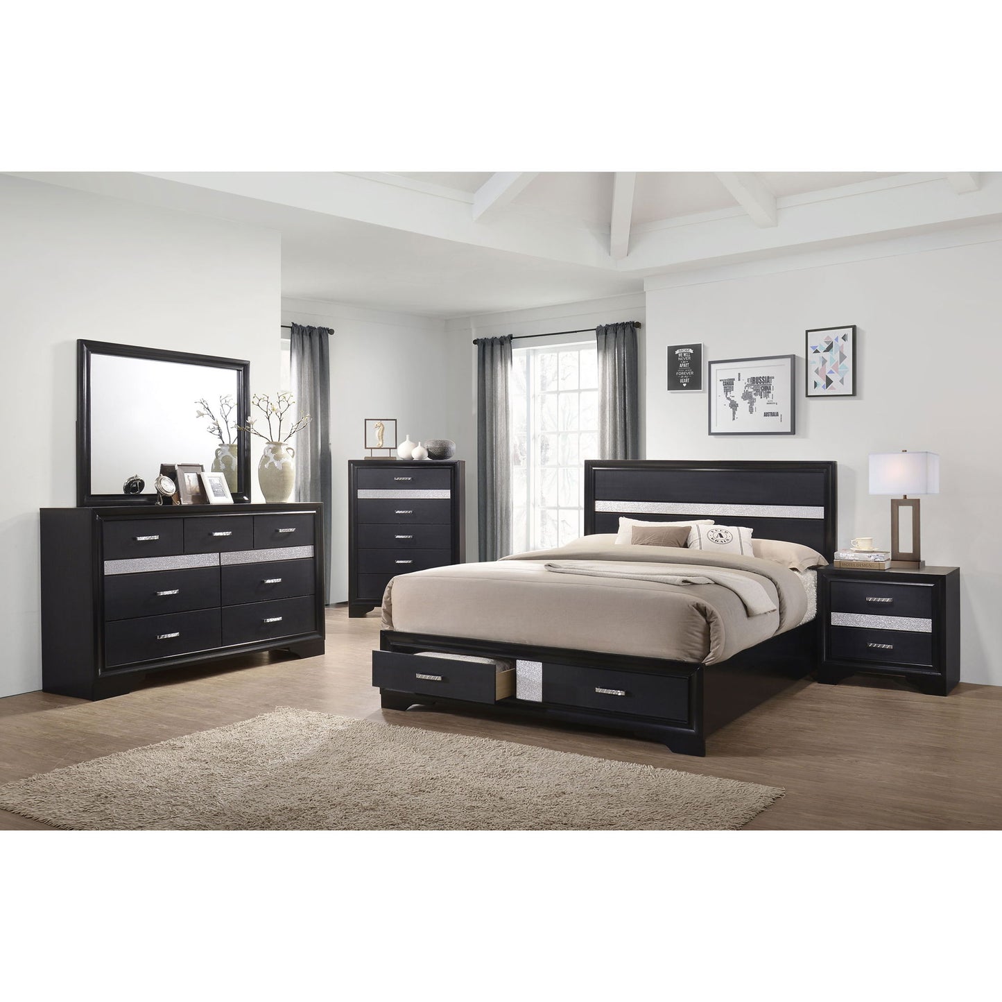 Corbin - Queen Bedroom Set With Storage - Black