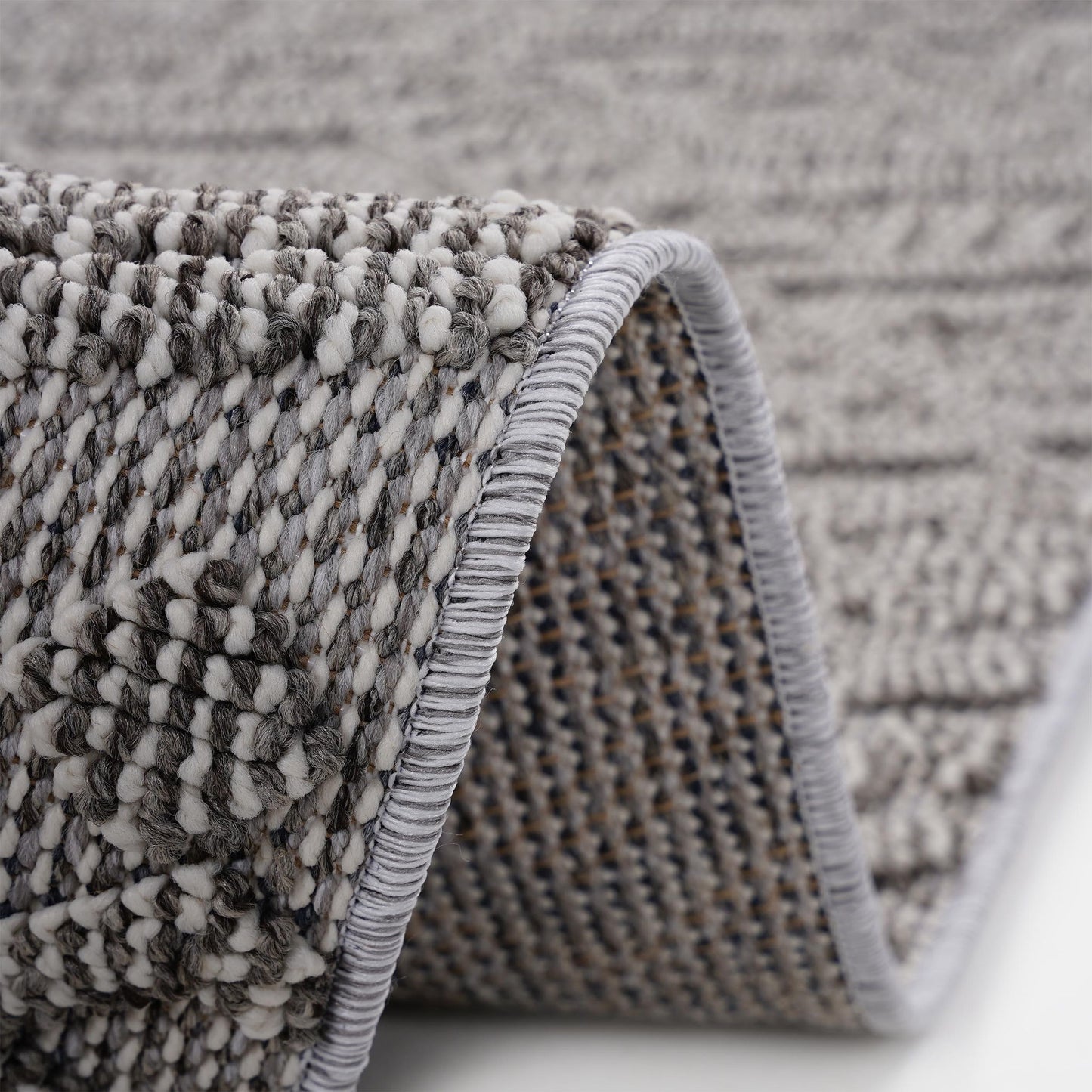 Guros - Traditional Indoor / Outdoor Rug