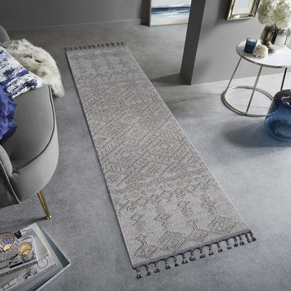 Guros - Traditional Indoor / Outdoor Area Rug
