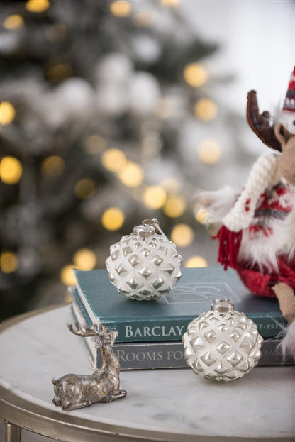 Christmas Ball Ornaments, Decorative Hanging Ball Christmas Tree Ornaments, For Holiday Party Decorations (Set of 12) - White